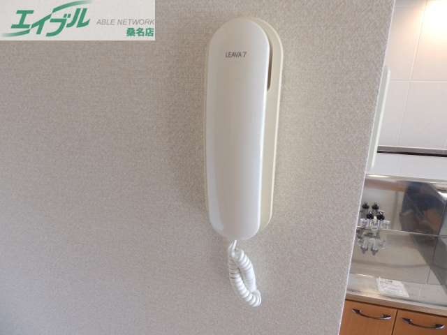 セキュリティ　同型参考写真