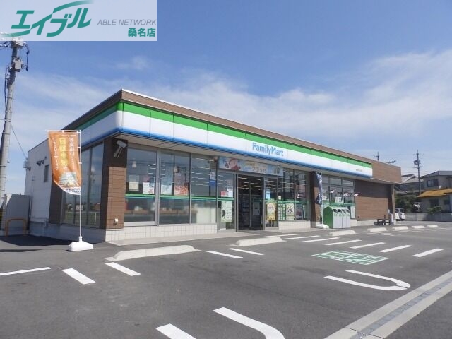 コンビニ　ファミリーマート長島町松ケ島店（コンビニ）まで265m