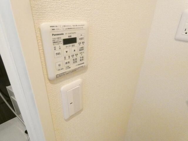 ロビー　■浴室暖房乾燥機能■ 24時間換気システム