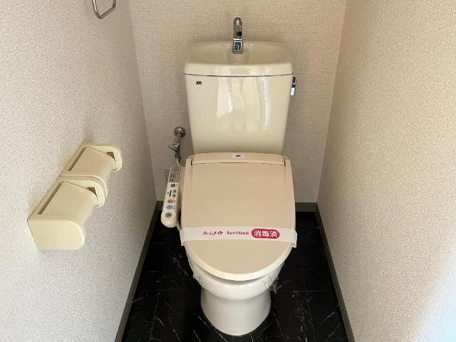 トイレ　シャワー付トイレ