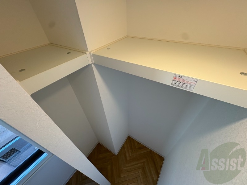 収納　収納もバッチリあるのでお部屋が片付きますよ！