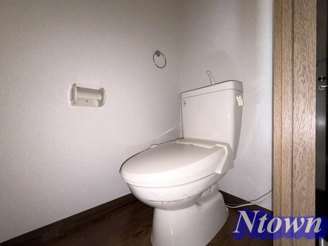 トイレ　落ち着いたトイレです