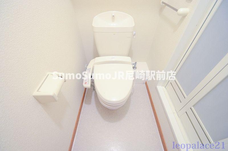 トイレ　落ち着いたトイレです