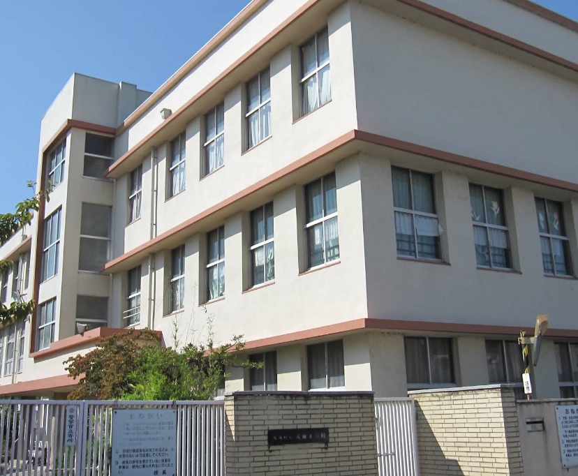 小学校　尼崎市立武庫小学校（小学校）まで161m