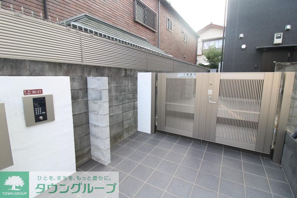エントランス　エントランス