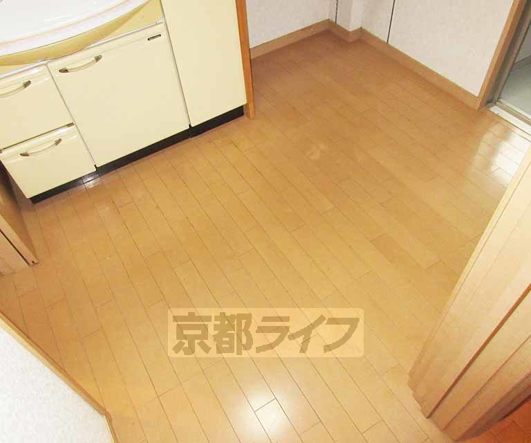 洗面設備　かなり広いです！