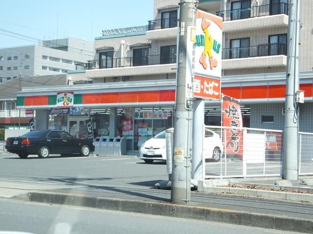 コンビニ　サンクス町田中町三丁目店（コンビニ）まで59m