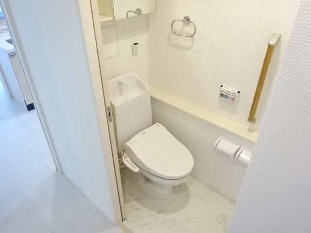 WIN’S IIのトイレ写真