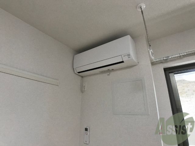 トイレ　人気のウォシュレットつきのトイレです。快適ですよ。