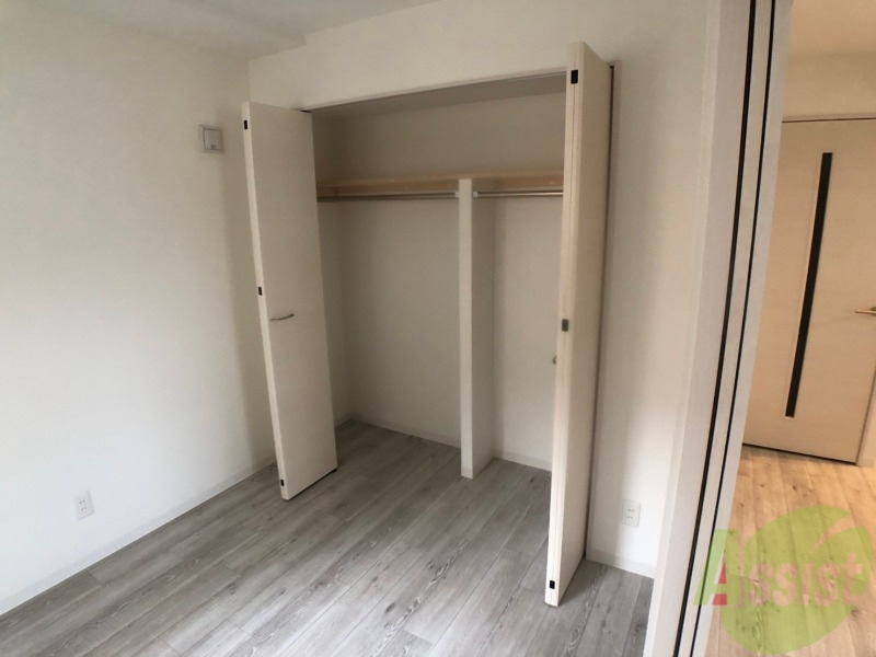 収納　寝室の収納です。部屋がすっきり片付きます。