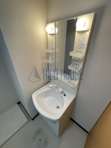 洗面設備　※他のお部屋の写真を転用しております