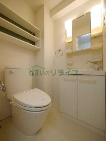 トイレ　同タイプ参考写真で御座います。
