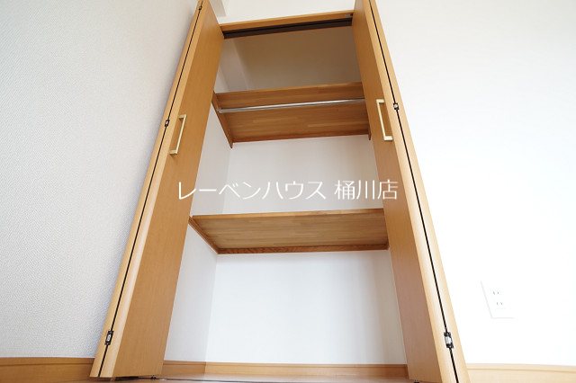 収納　レーベンハウス桶川店へ　048-787-5511