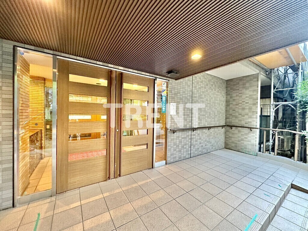 メゾンエクレーレ新宿西戸山の外観写真