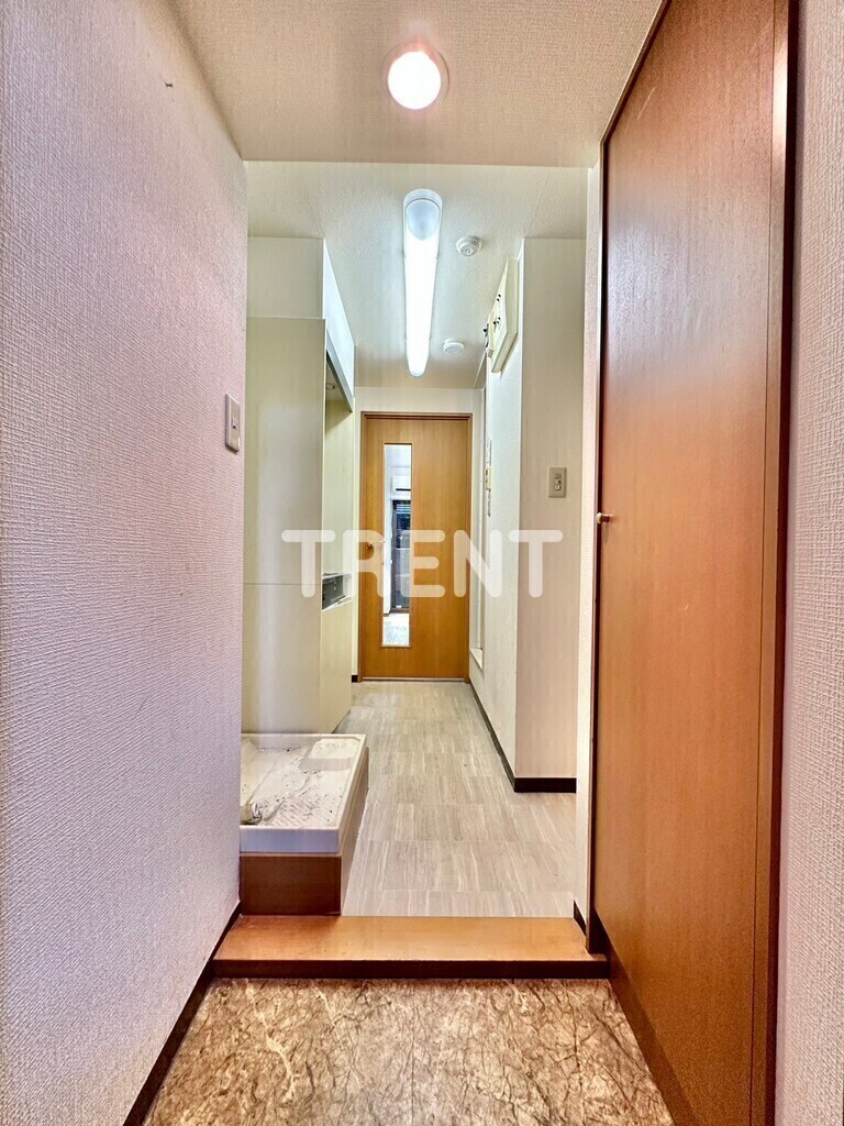 メゾンエクレーレ新宿西戸山の玄関写真
