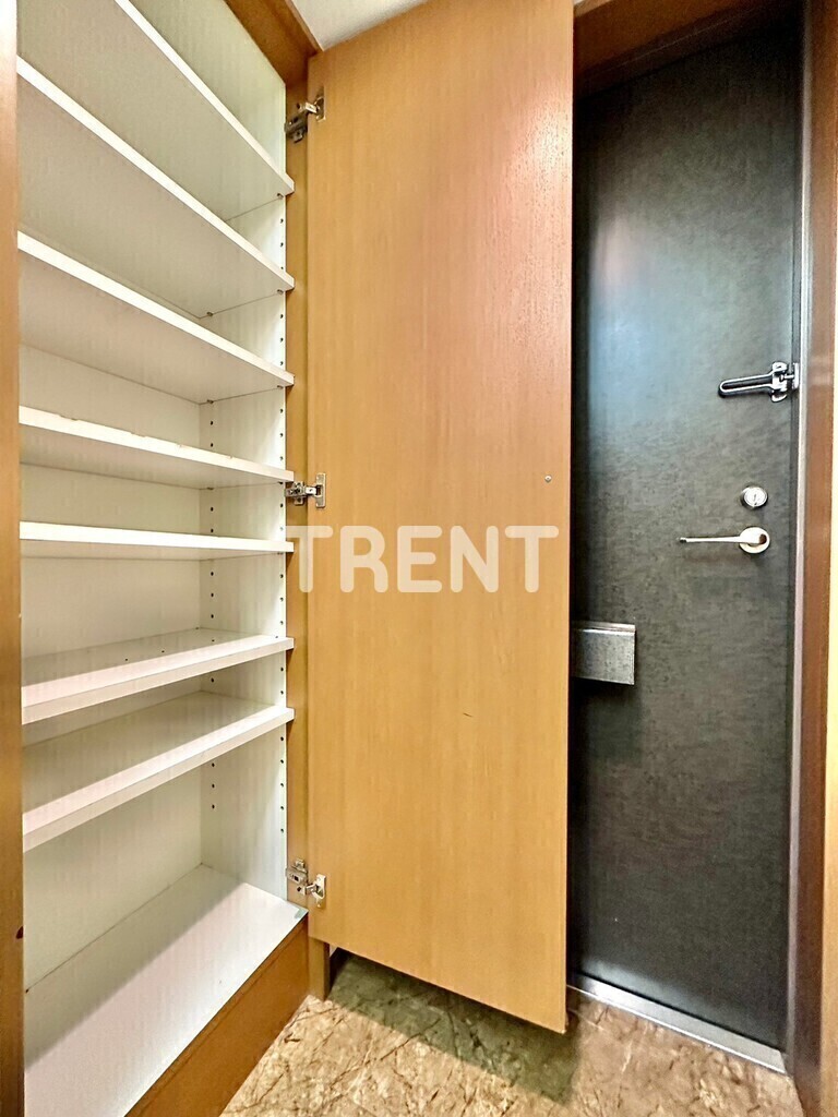 メゾンエクレーレ新宿西戸山のトイレ写真
