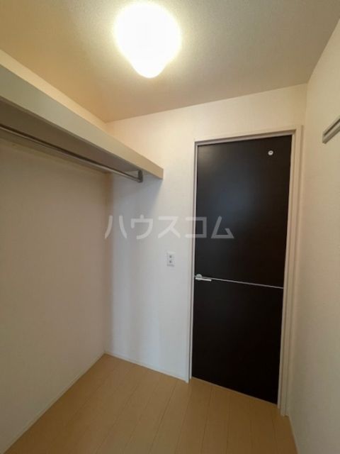 With湘南Aの玄関写真