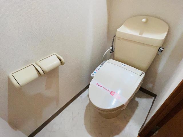 トイレ　シャワー付トイレ