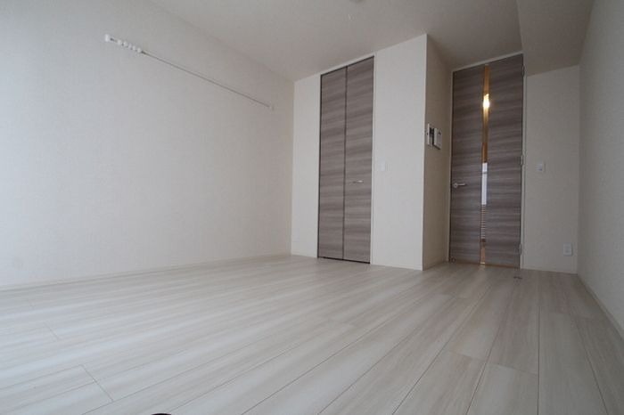 居室・リビング　7.8帖のフローリングのお部屋です☆