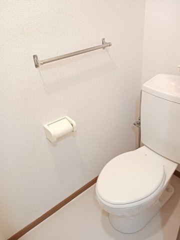 トイレ　シンプルで使いやすいトイレです