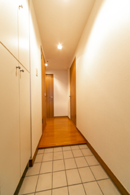 玄関　※写真は同タイプ住戸です。