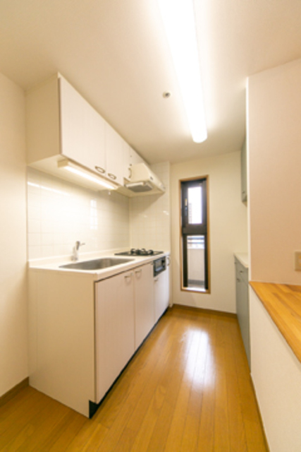 キッチン　※写真は同タイプ住戸です。