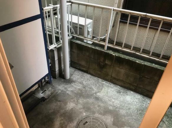 ＪＲ京浜東北線 川崎駅 バス乗車時間：6分 最寄りバス停で下車 徒歩2分 3階建 築38年の内装写真