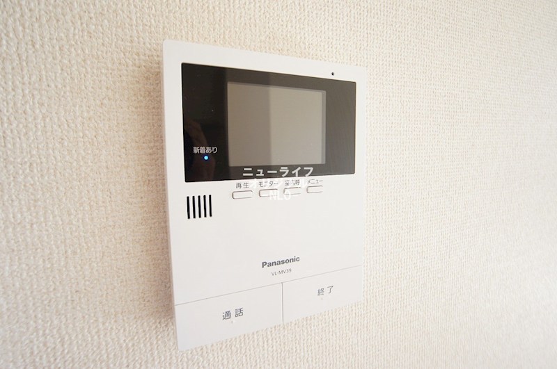 セキュリティ　突然の来訪者にも安心のTVモニター付きインターホン