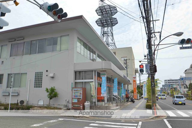 郵便局　竹原郵便局貯金・保険（郵便局）まで204m