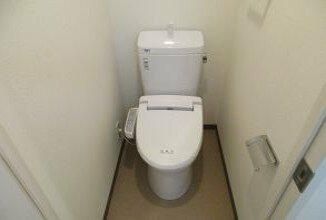西武新宿線 武蔵関駅 徒歩3分 8階建 築16年のトイレ写真