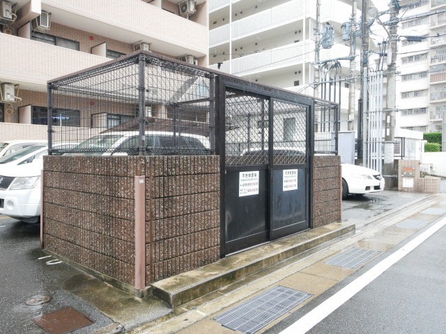 アプリーレ今泉の外観写真