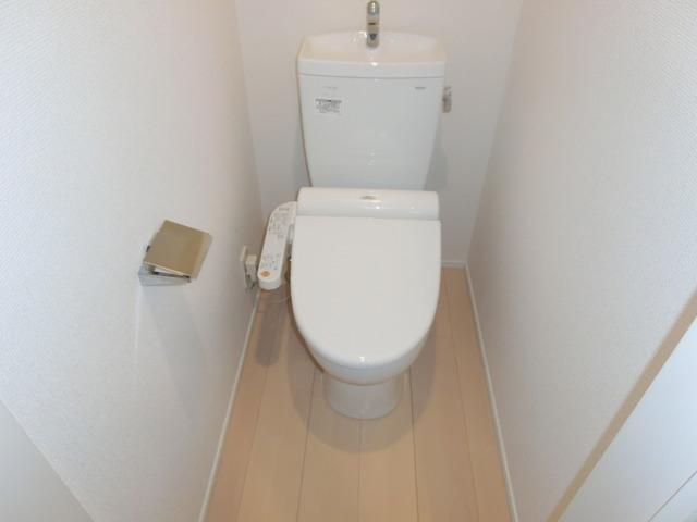 トイレ　★綺麗なウォシュレット付きのトイレです★