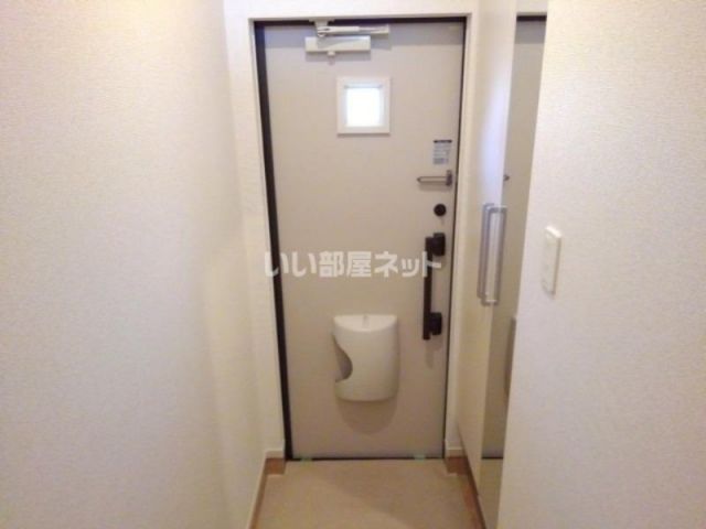 ランドセット カワダ IIIの玄関写真