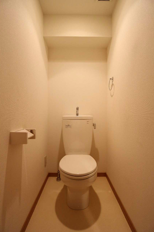 トイレ　※別号室の写真です。