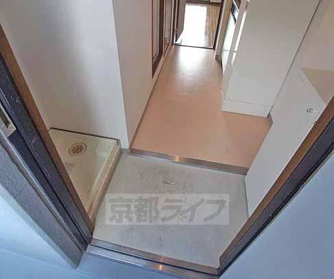 ＪＲ東海道本線 山科駅 徒歩10分 5階建 築28年の玄関写真