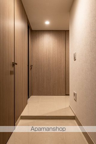 ピアース都立大学の玄関写真