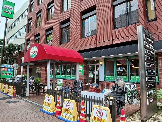 飲食店　サイゼリヤ（飲食店）まで400m