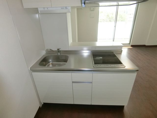 メゾンロイヤルKENのキッチン写真