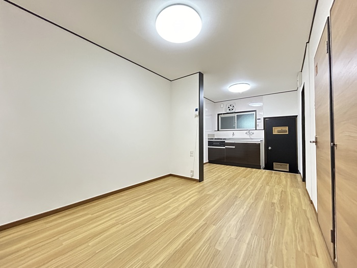 西京都マンションIIの居間写真