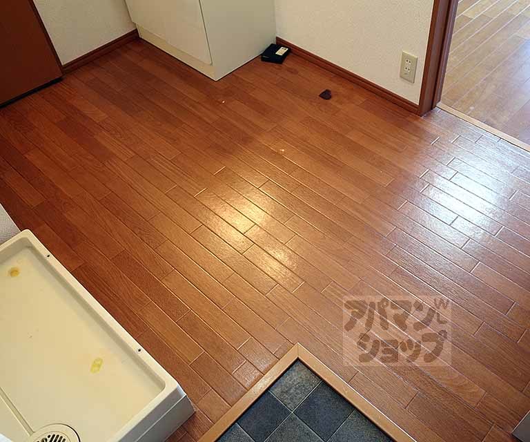ELEVEN白峯の内装写真