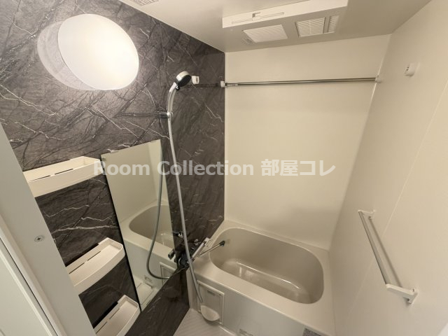 バス・シャワールーム　※同物件他部屋写真 反転、色違いの場合有 現況優先