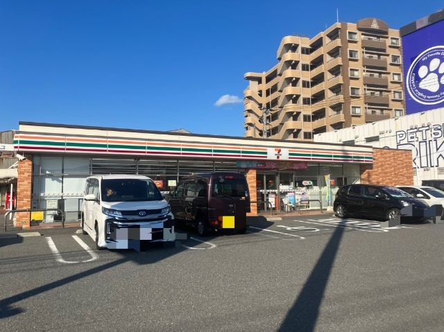 コンビニ　セブンイレブン小倉葛原東４丁目店（コンビニ）まで534m