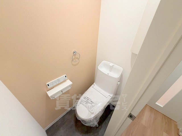 阪急京都線 淡路駅 徒歩11分 3階建 築1年のトイレ写真