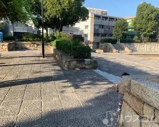 公園　豊里三角公園（公園）まで300m