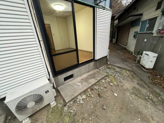 京急本線 追浜駅 徒歩9分 2階建 築34年の内装写真