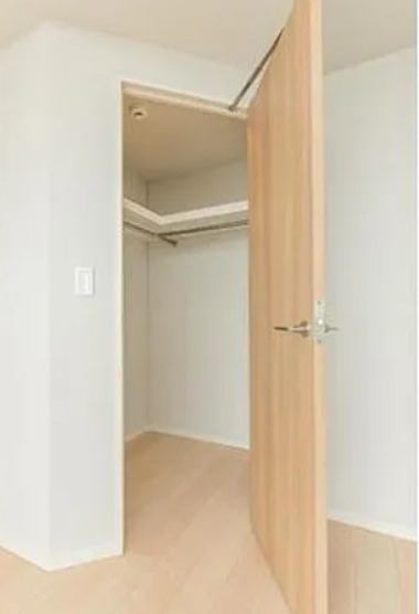 収納　※同タイプ部屋の写真です