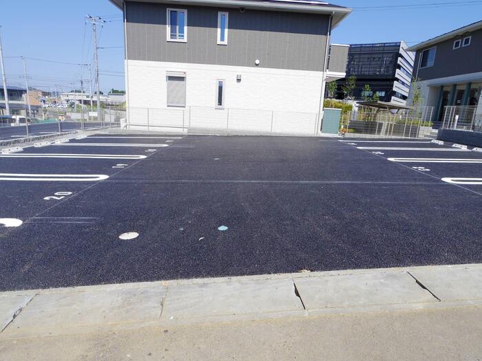 駐車場　駐車場