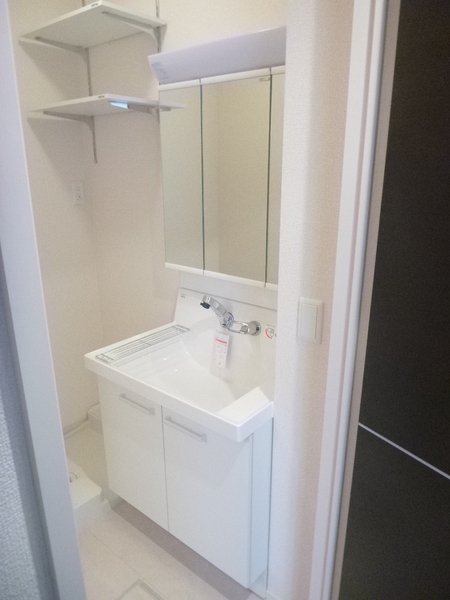 洗面設備　※別部屋写真です