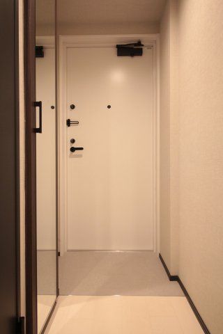 玄関　グローリオシェルト駒込　北区中里２丁目