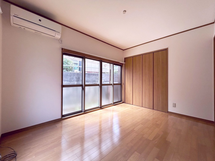 深山貸家B棟の居間写真